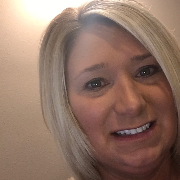 Meet your Posher, Chris - Picture 2 of 2